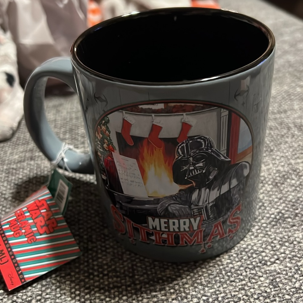 NWT Star Wars Merry Sithmas Mug
